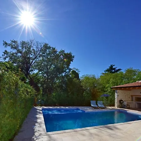 Maja For Max 5 Persons With Pool Gulici, Pet Friendly * 포레치