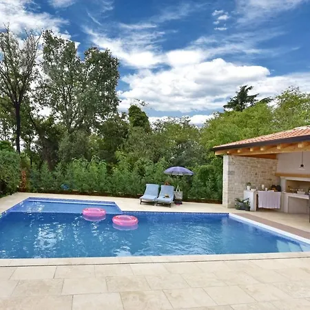Maja For Max 5 Persons With Pool Gulici, Pet Friendly