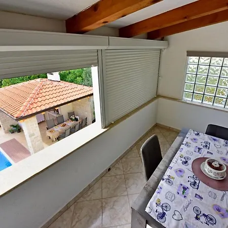 Apartment Maja For Max 5 Persons With Pool Gulici, Pet Friendly *