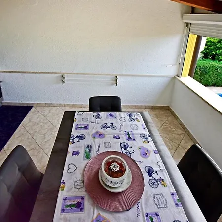 Apartment Maja For Max 5 Persons With Pool Gulici, Pet Friendly Porec
